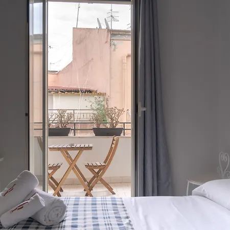 Couette-café Universita 4*