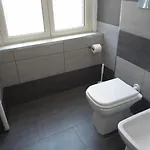Oda ve Kahvaltı Universita Napoli