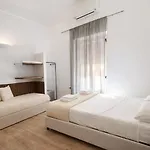 Oda ve Kahvaltı Universita 4*