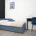 Universita Oda ve Kahvaltı 4*