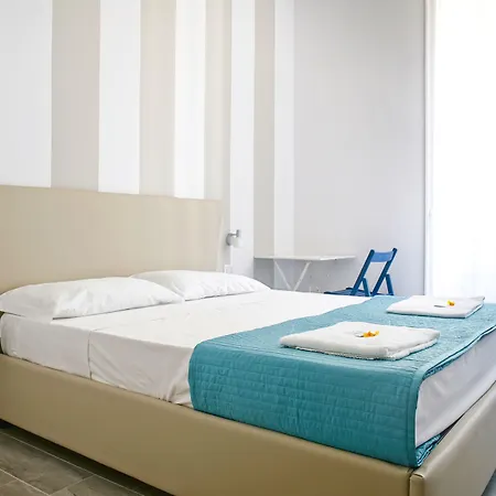 Universita Oda ve Kahvaltı Napoli