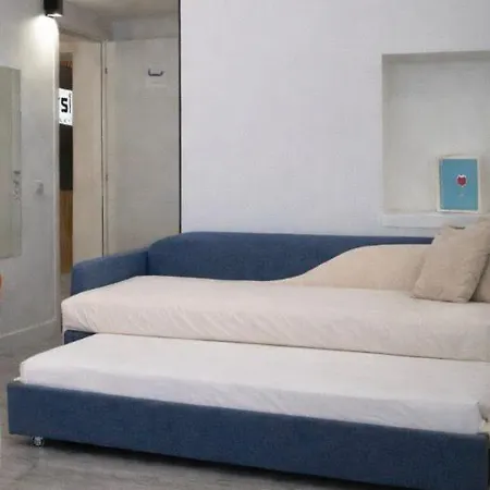 Universita Panzió Nápoly