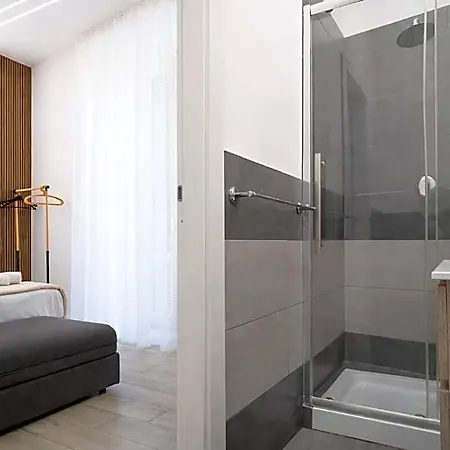 Universita 4*