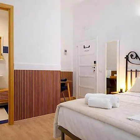 Universita Couette-café 4*