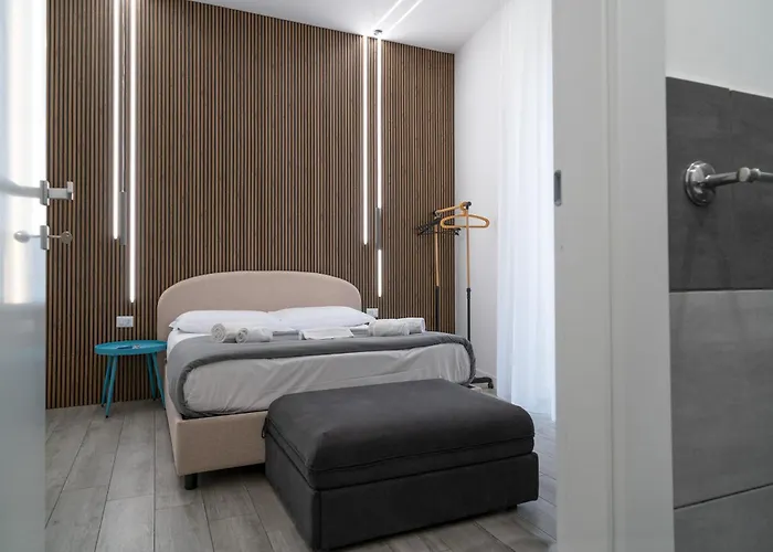 Universita 4* Neapol