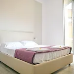 Universita 4* Neapol