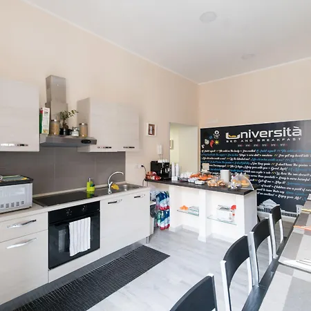 Universita Bed & Breakfast