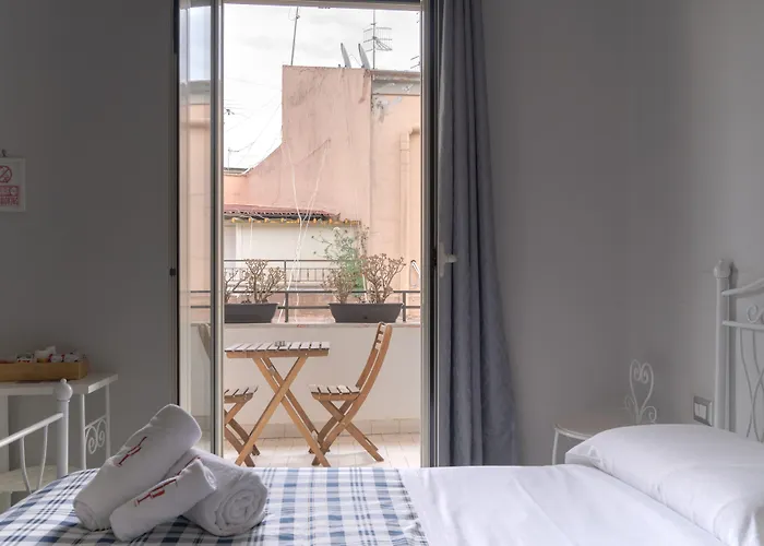 فندق مبيت وإفطار Universita 4*